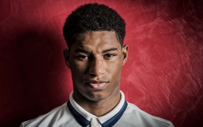 爱赢电竞快讯-三笘薰绝杀后淡定庆祝