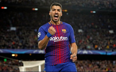 爱赢电竞-勒诺尔芒中场吊射惊呆全场